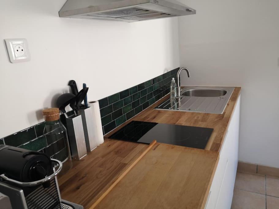 Petite Maison De Village Maincy Extérieur photo