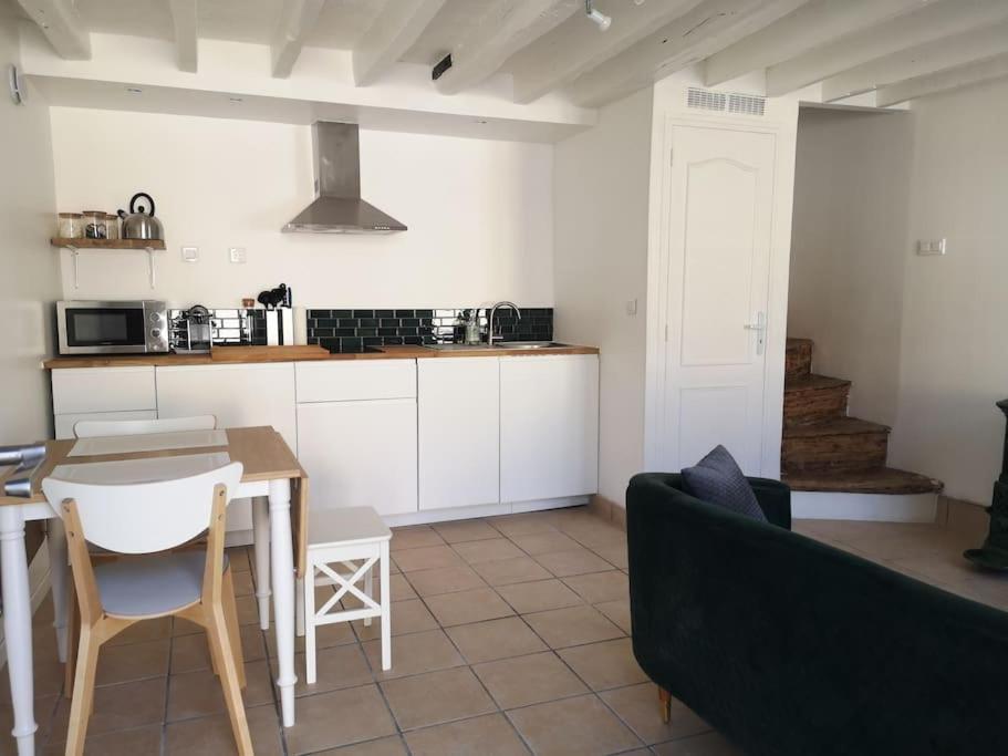 Petite Maison De Village Maincy Extérieur photo